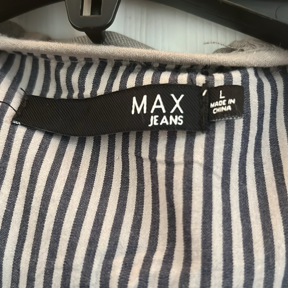 Max Jeans Women's grey Utility Jacket, light weight. - Picture 2 of 3